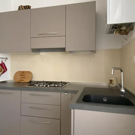Apartment Woodenkey Grazioso In Centro